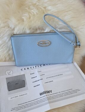 Gorgeous Vintage Coach Pale Blue Pebbled Leather Zip Over Long Wallet/Wristlet🩵